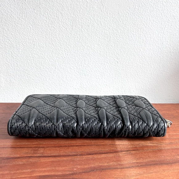 Cole Haan Black Leather Wallet w/Gold Hardware - Picture 10 of 12